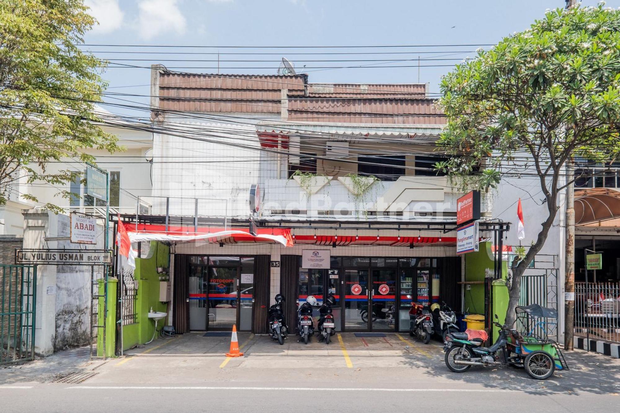 Swun Stay Inn At Sawahan Mitra Reddoorz Malang Luaran gambar